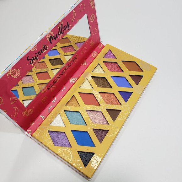 πKleancolor Sweet Medley Eyeshadow Paletteπ - Picture 4 of 10